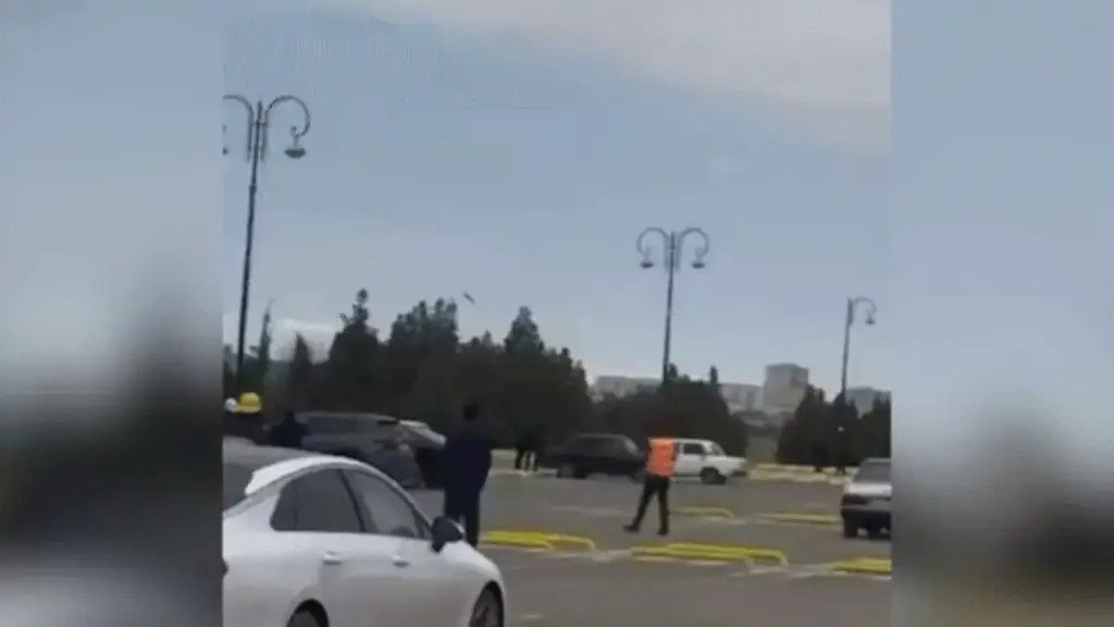 UAV Iran lao xuống sân bay Azerbaijan